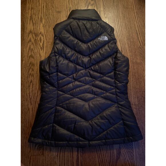 EUC The North Face Aconcagua Vest sz: S - Picture 2 of 4